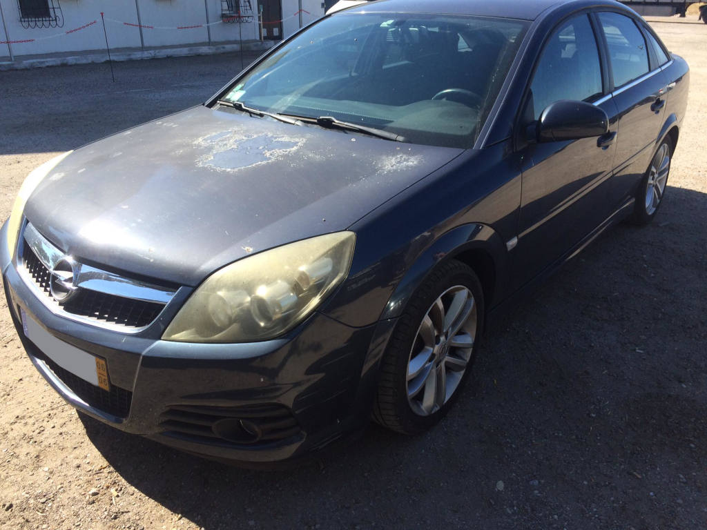Pintura Geral Automóvel num Opel Vectra