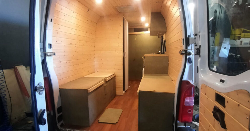 Instalação de Acessórios em Campervan