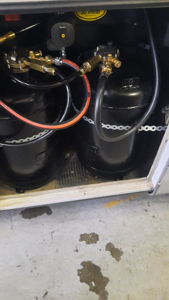 Instalação de botija gpl em autocaravana